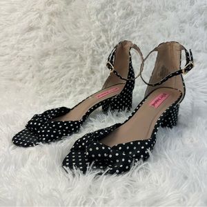 Betsey Johnson • Black & white polka dot heels • Size 6.5